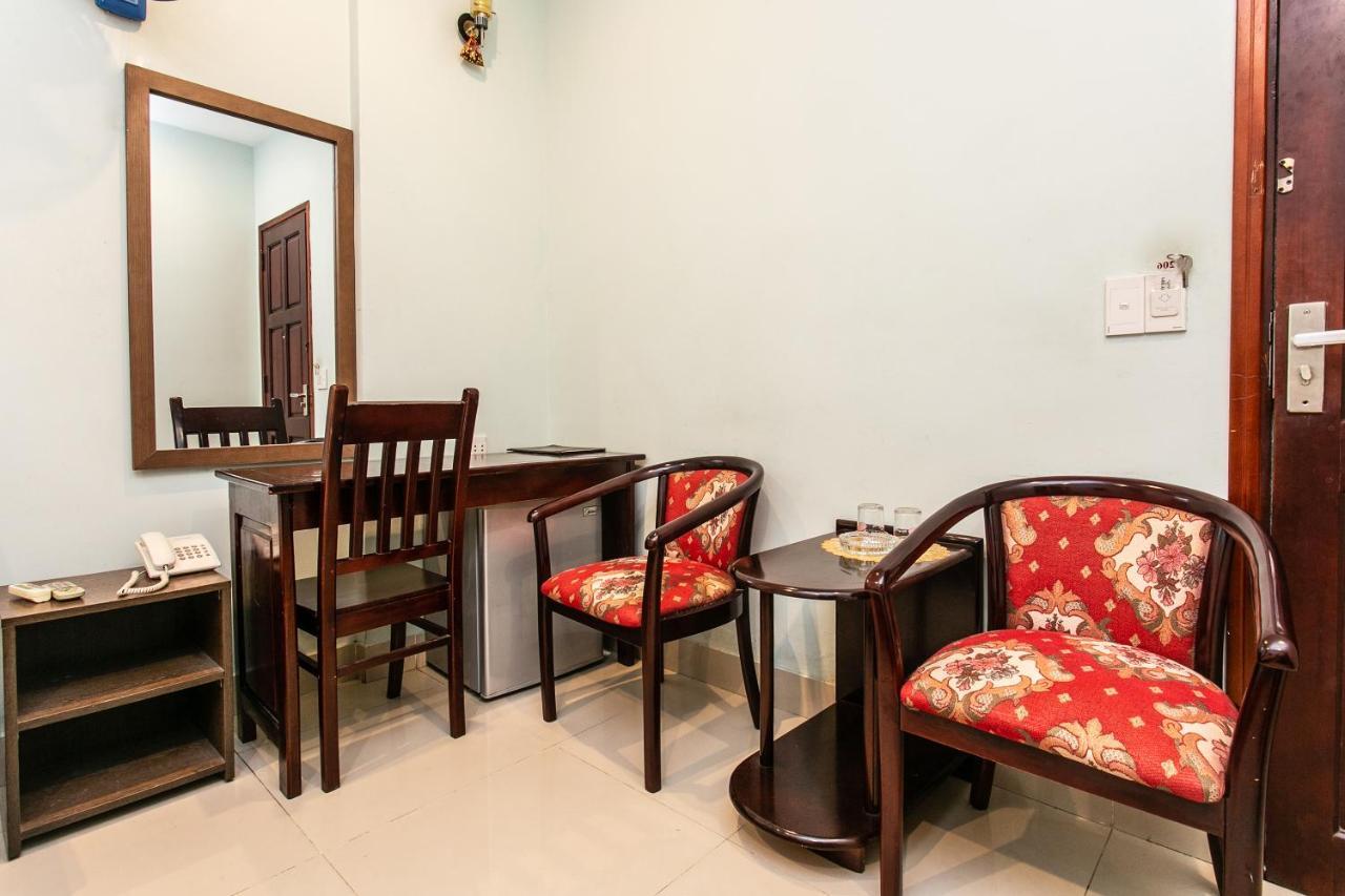 Oyo 557 Phi Yen Hotel Da Nang Exterior foto